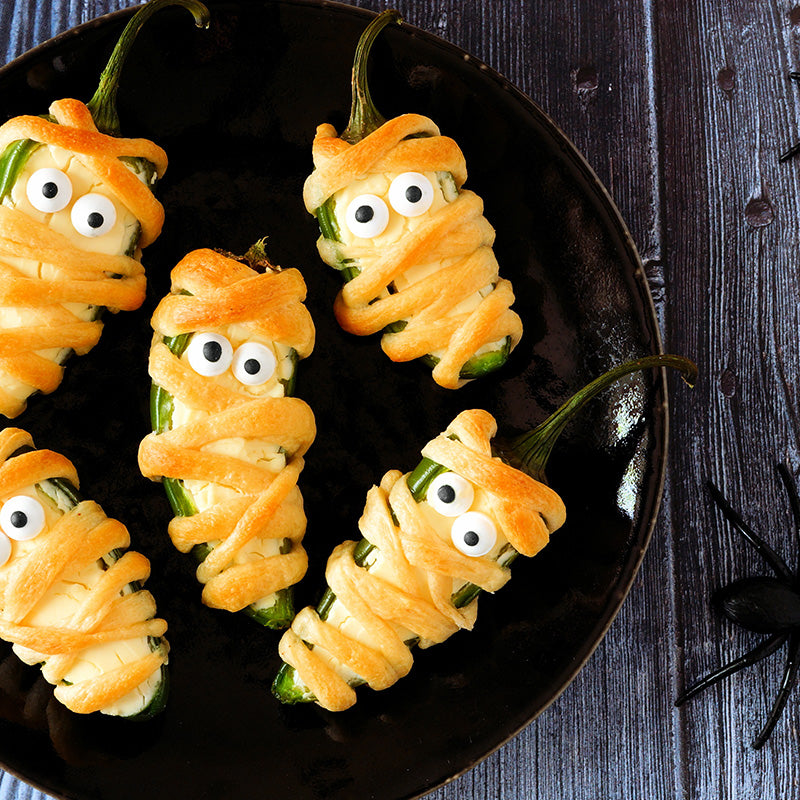 Easy Halloween Jalapeños Bacon Mummies
